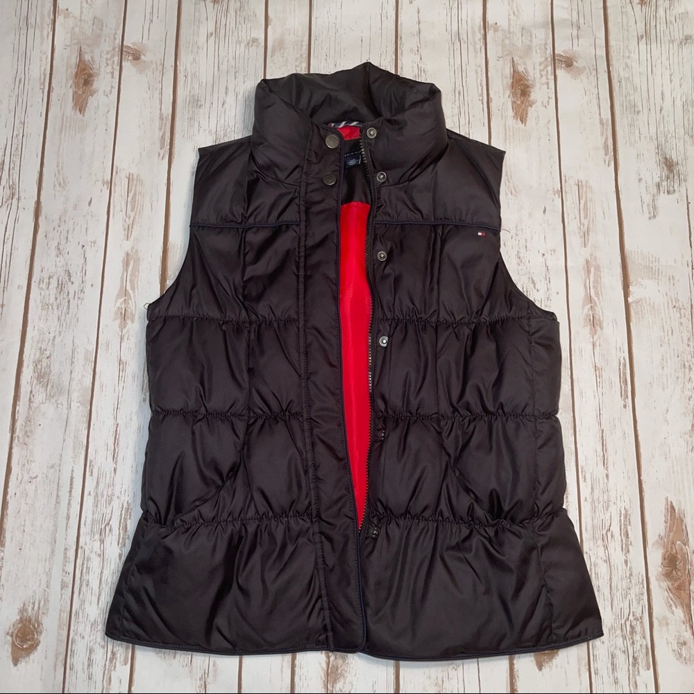 TOMMY HILFIGER - puffer vest size medium